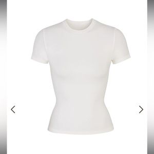 SKIMS Cotton Jersey T-Shirt - Bone (Medium)